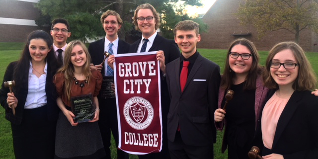 Debate Team finds success on the road
