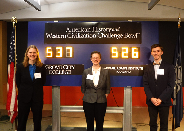 GCC team beats Harvard in American history challenge