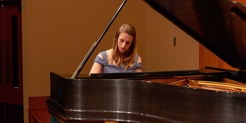 Music major earns full University of Oxford scholarship