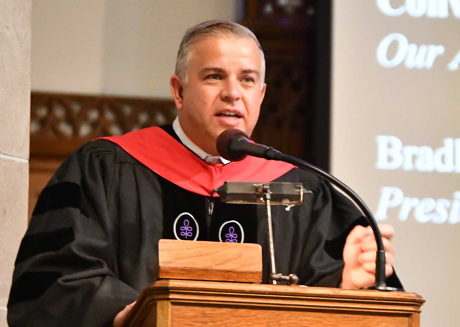 Lingo urges students to pursue truth, embrace calling