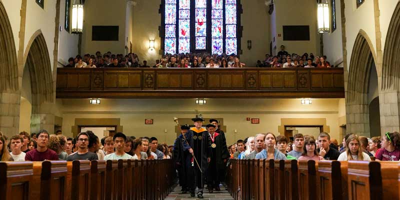Lingo urges students to seek wisdom over easy AI answers