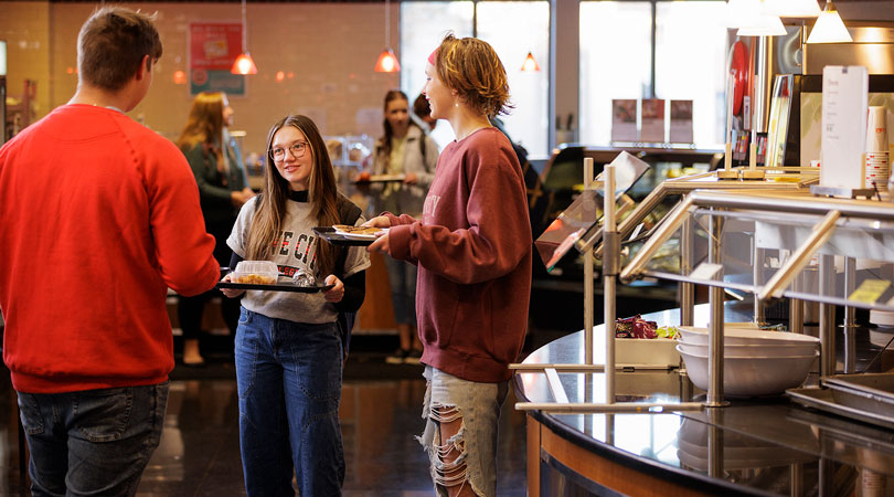 campus-dining_0623